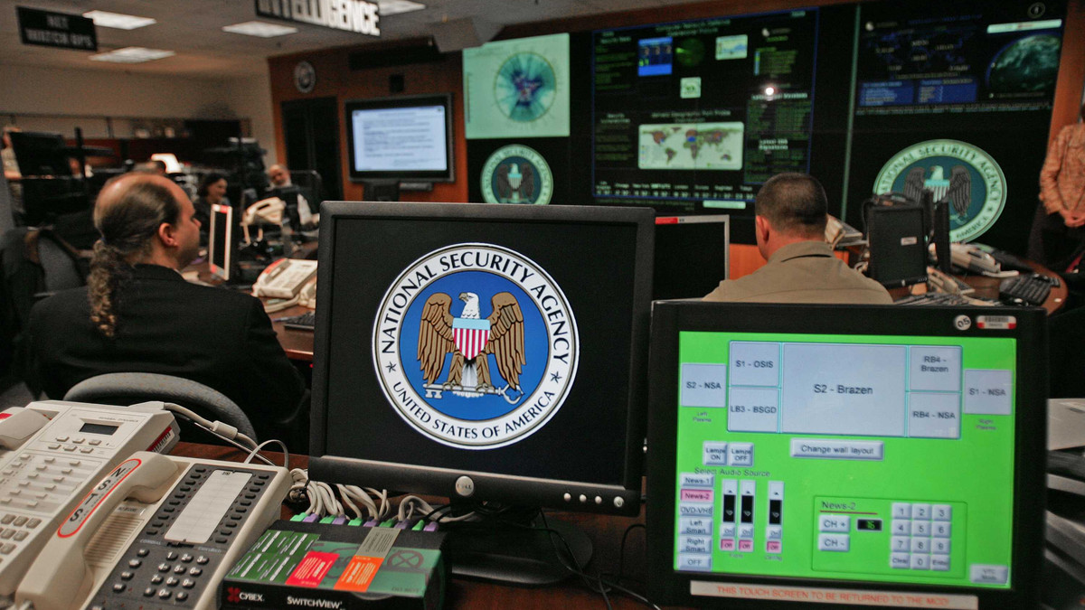 АНБ перевіряє причетність російських хакерів до зламу мереж Демократичної партії США - фото 1