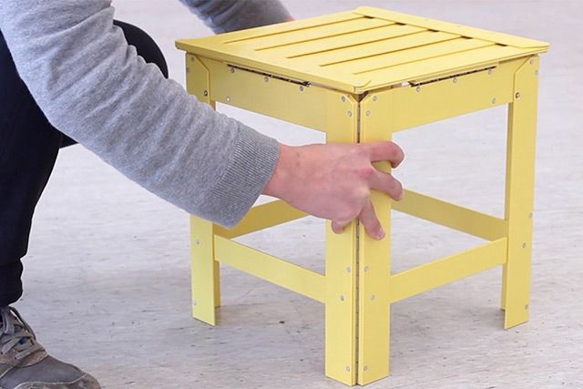 Створили меблі, які можна вішати на стіну