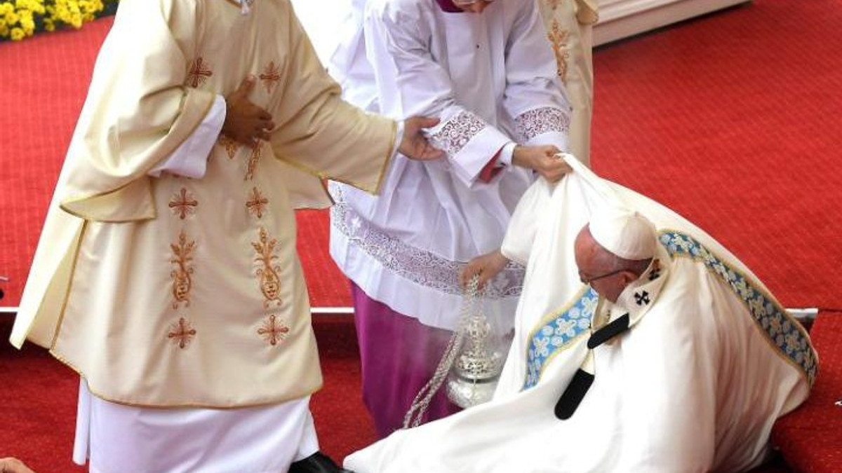Pope Francis - фото 1