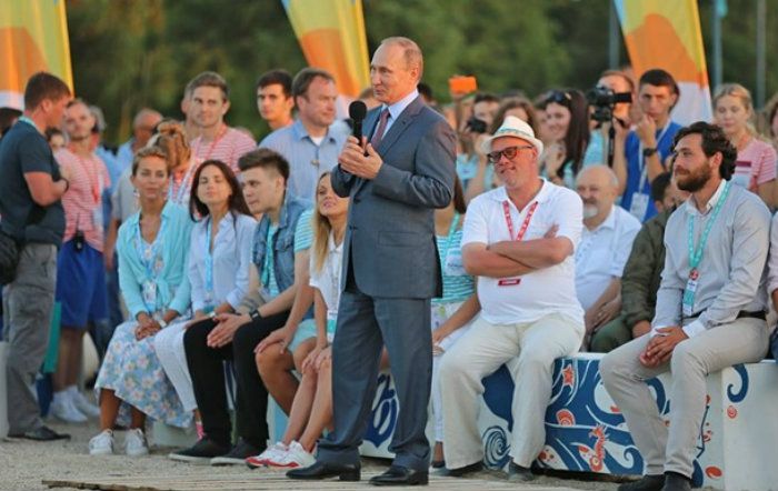 Путін окреслив головне завдання керівництву Криму