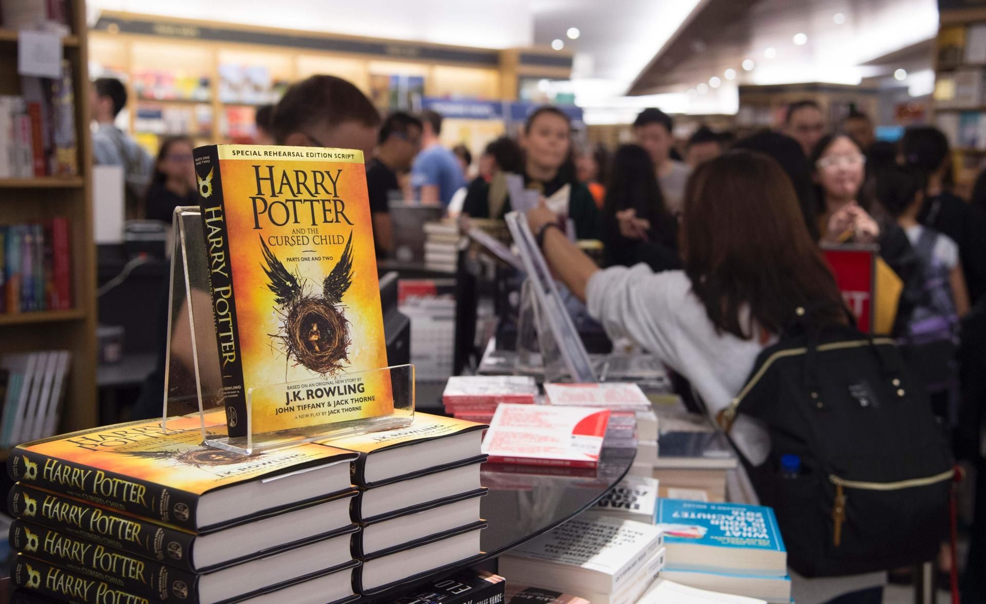 Видавці розповіли, коли нова книга про Гаррі Поттера вийде українською - фото 1