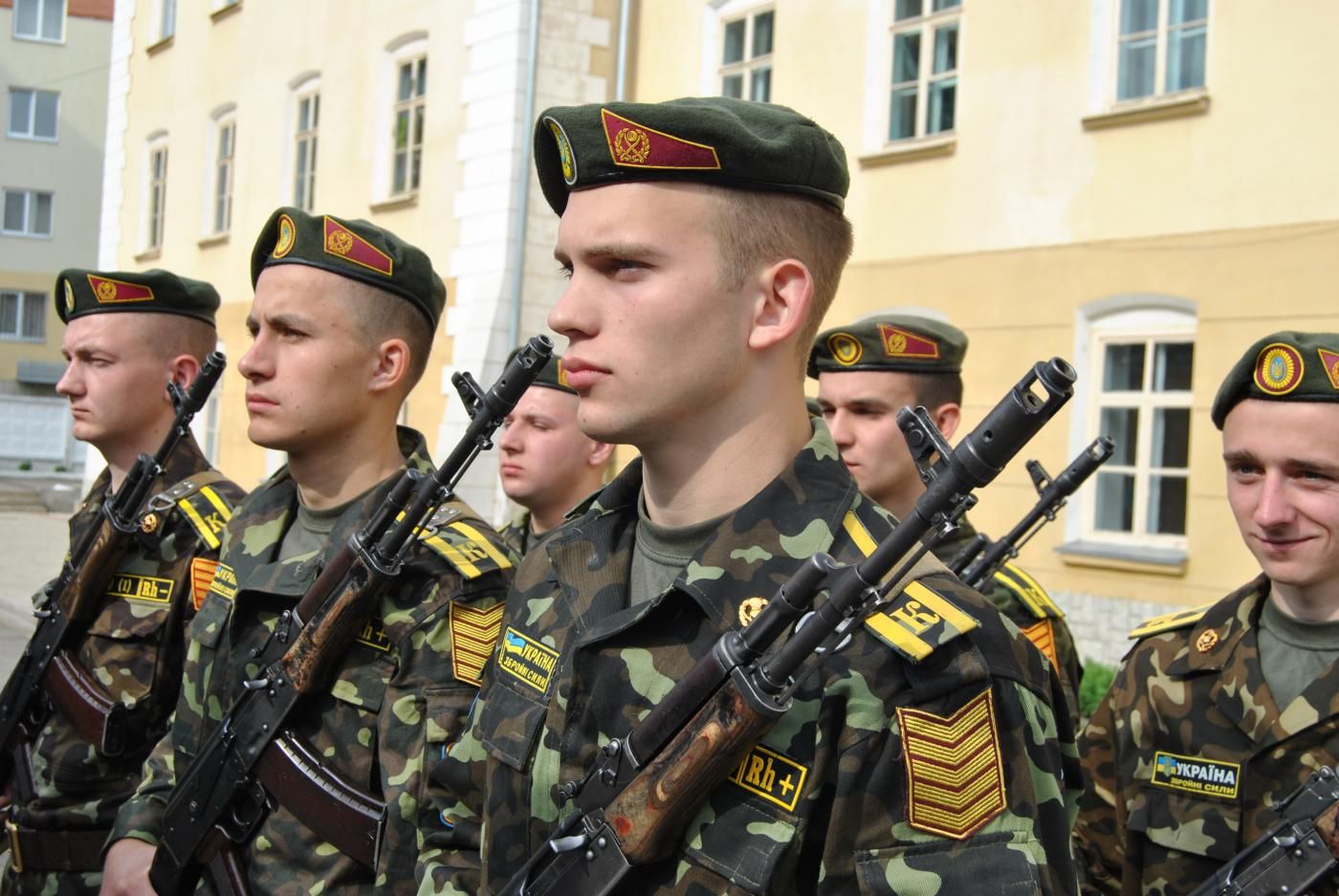 В Україні з'явиться професійний сержантський корпус ЗСУ - фото 1