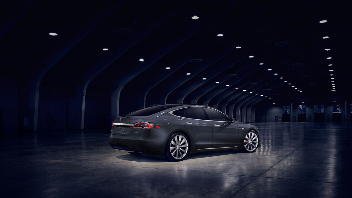 Також у модельному ряду Tesla з'являться нові версії - фото 1