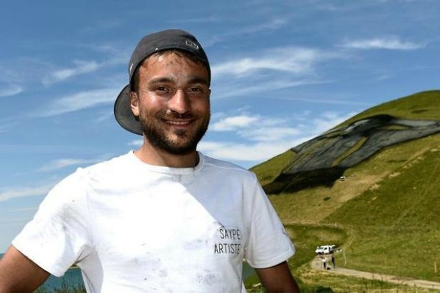 На курорті у Швейцарії створили гігантську фреску - фото 98490