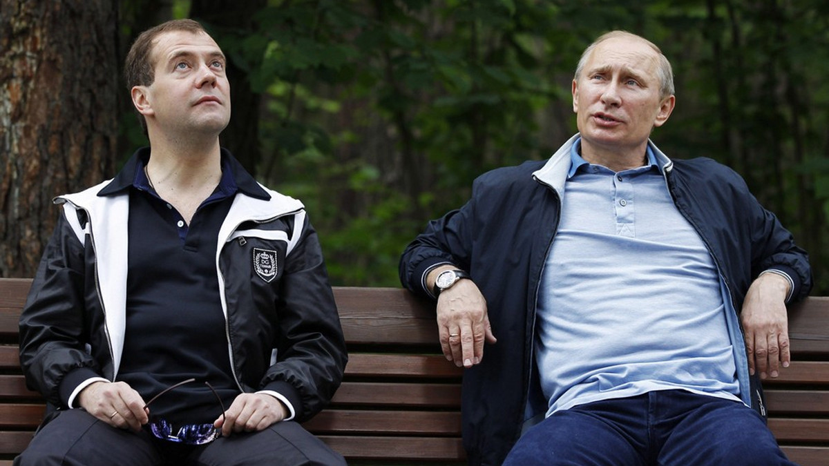 Мєдвєдєв і Путін - фото 1