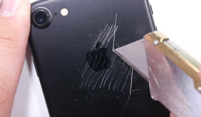 Опубліковано нещадний краш-тест нового iPhone