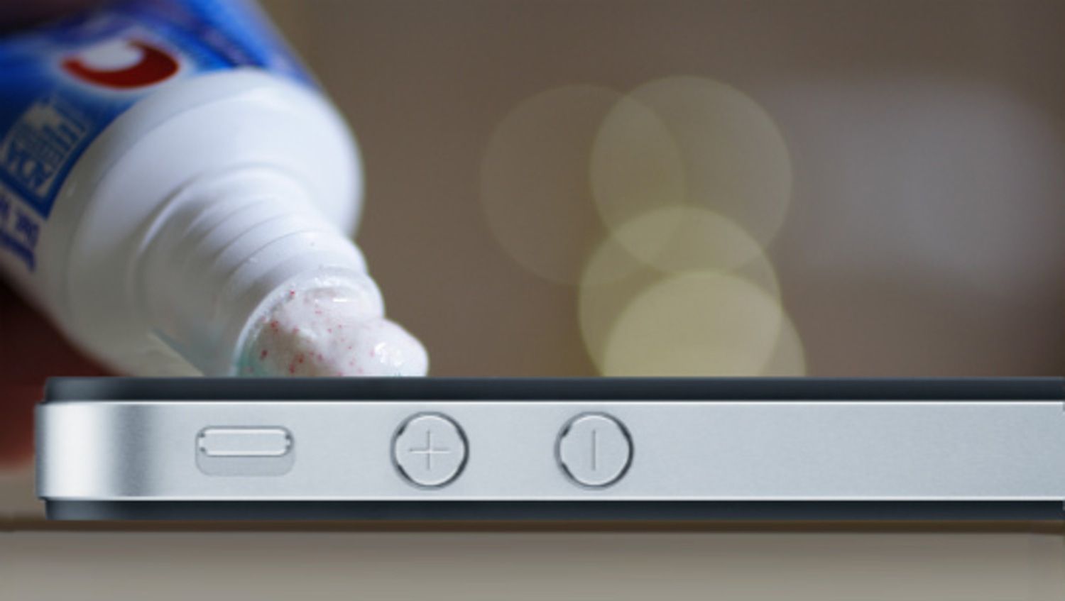 Як позбутися подряпин на екрані смартфона: дієві поради