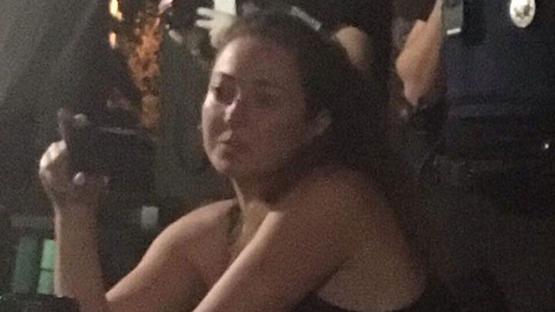 П'яна поліцейська відкрила стрілянину в ресторані