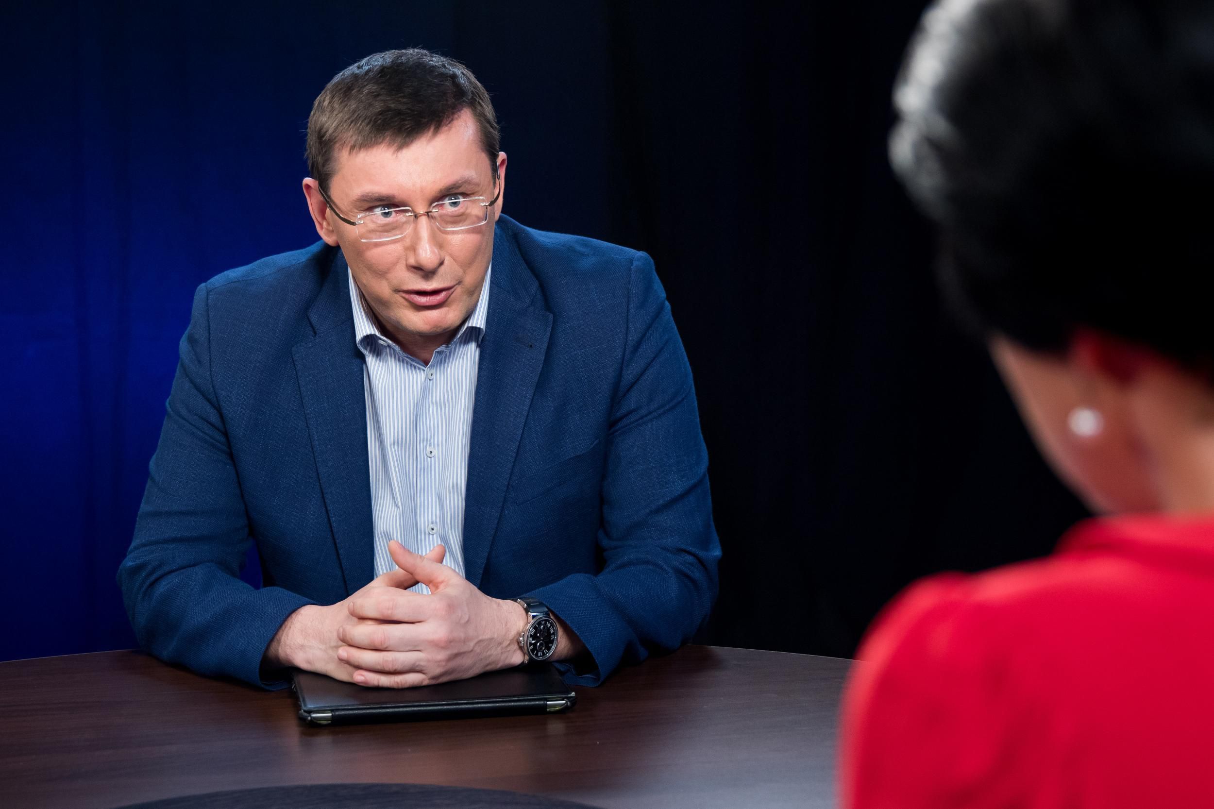 Іронія дня: Луценко більше не братиме лайна до рук