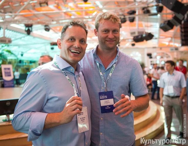 В Україні вперше людині вживили чіп- фото 102521