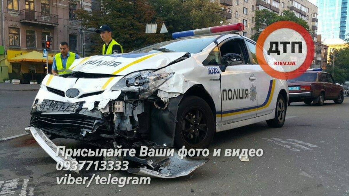 У Києві трапилася ДТП за участю патрульних - фото 1