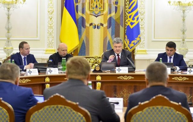 Порошенко: Санкції проти Росії треба продовжити