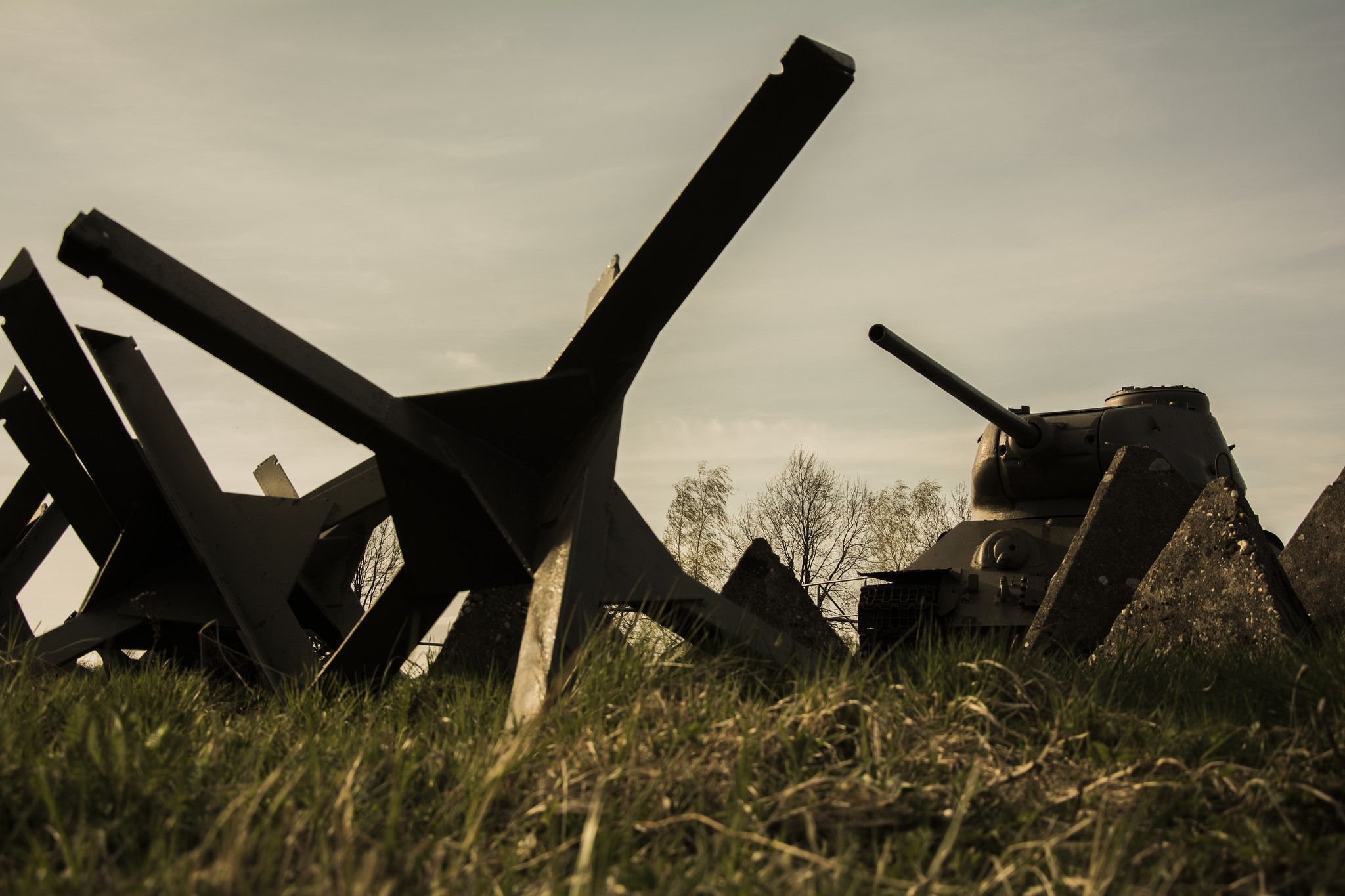 Адмінкордон з Кримом посилять протитанковими "їжаками"