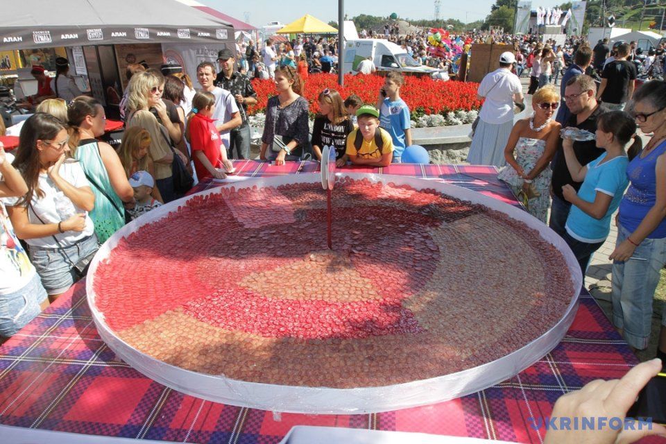 У Дніпрі до Дня міста встановили 7 кулінарних рекордів - фото 1