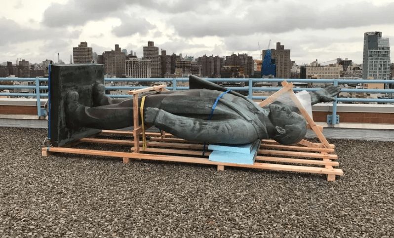 У Нью-Йорку декомунізували "Червону площу"