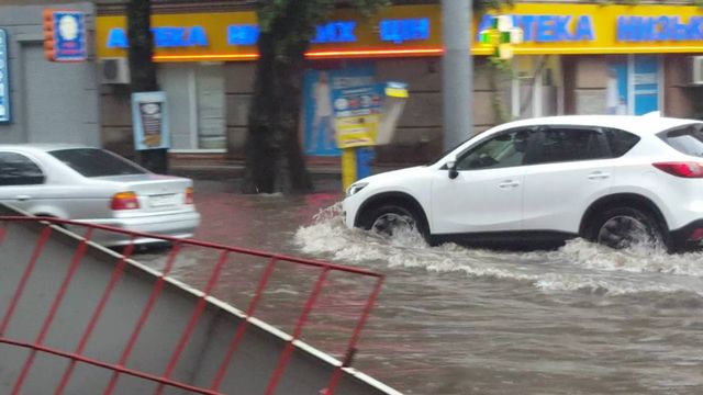 Колапс в Одесі: опади побили 130-річний рекорд - фото 104407