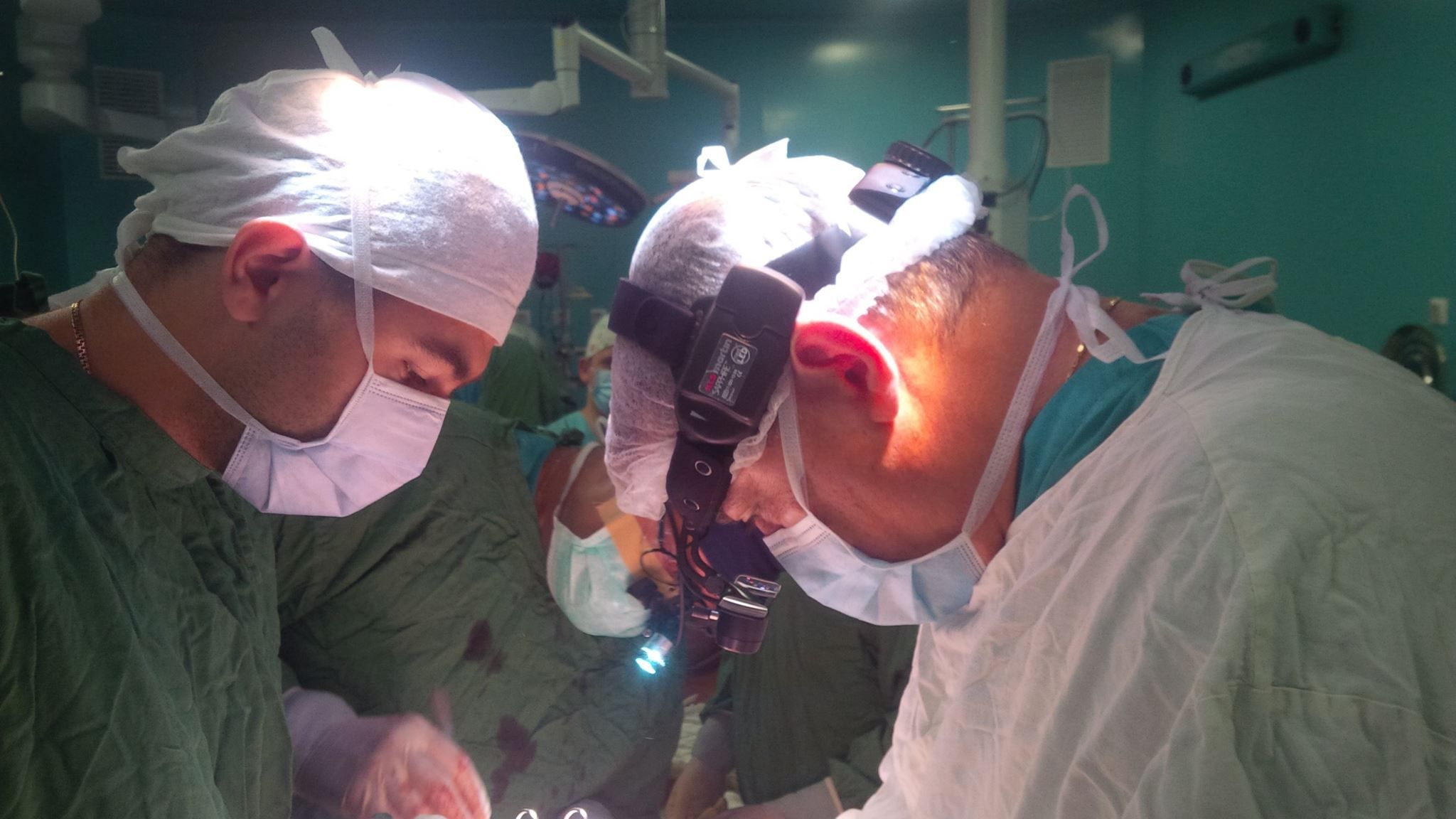 Київські лікарі здійснили унікальну операцію на серці