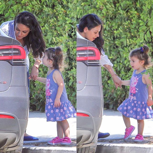 Міла Куніс з донечкою - фото 106059