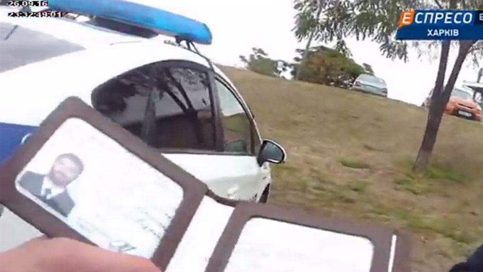 Опубліковано відео з нагрудної камери загиблого поліцейського - фото 1