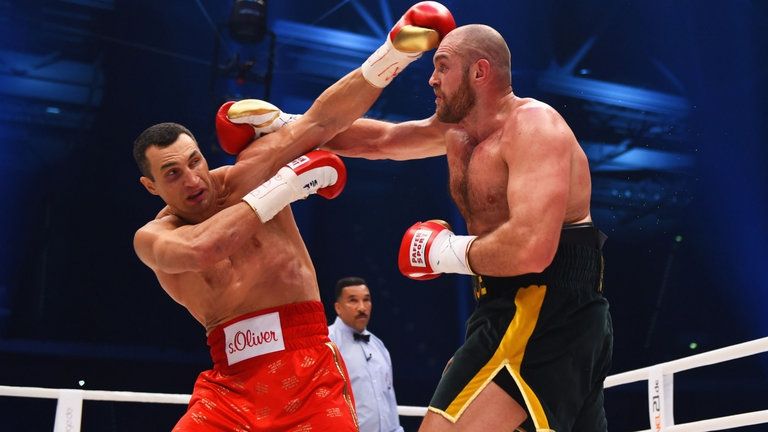 Бій між Кличком і Ф'юрі буде перенесено - фото 1