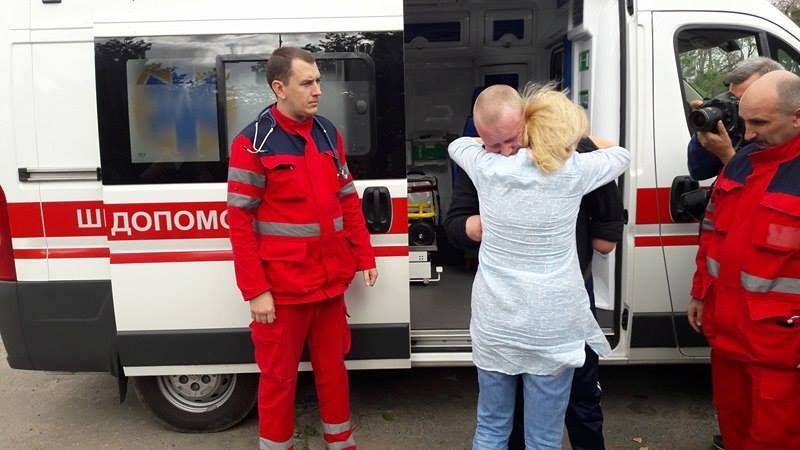 З полону звільнено двох українців, – Порошенко