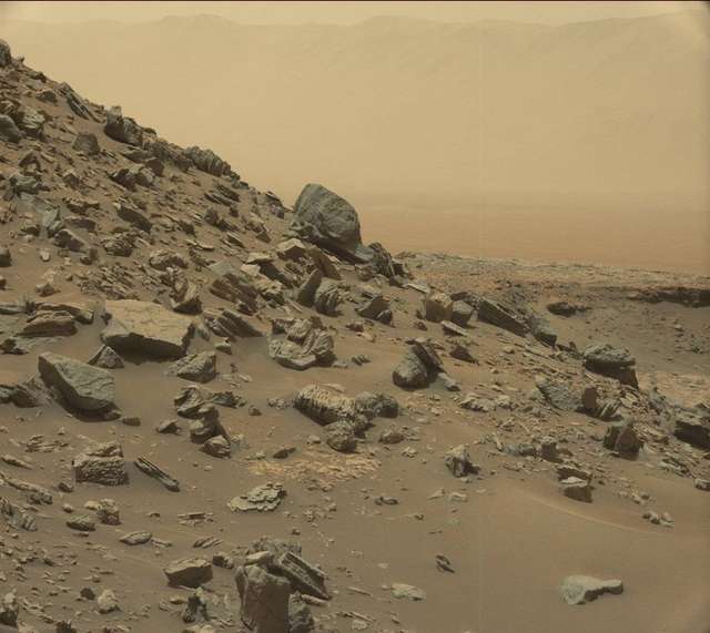 З'явилися неймовірні фото марсіанських скель - фото 102787