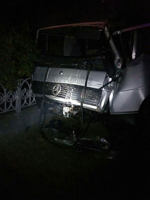 На Львівщині у страшній ДТП постраждали семеро людей - фото 103621