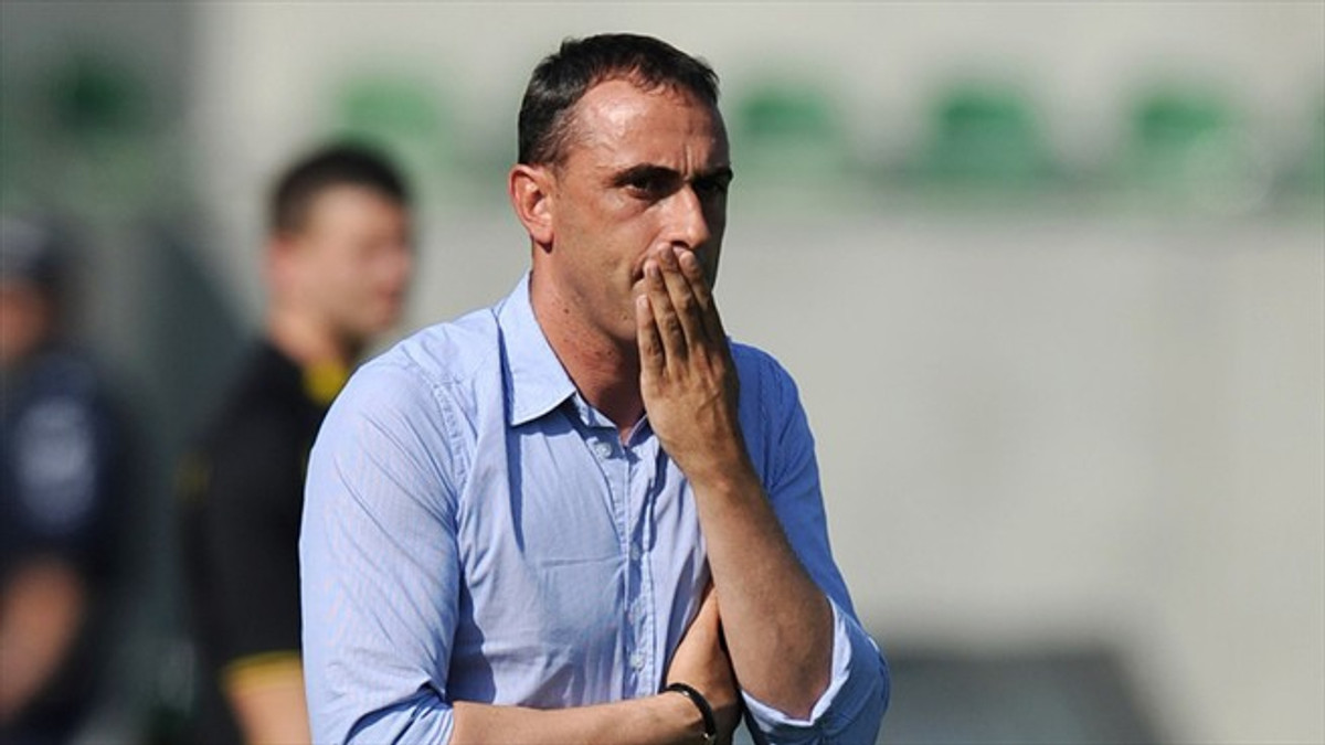 Болгарський тренер збірної з футболу заплатив за своє звільнення - фото 1