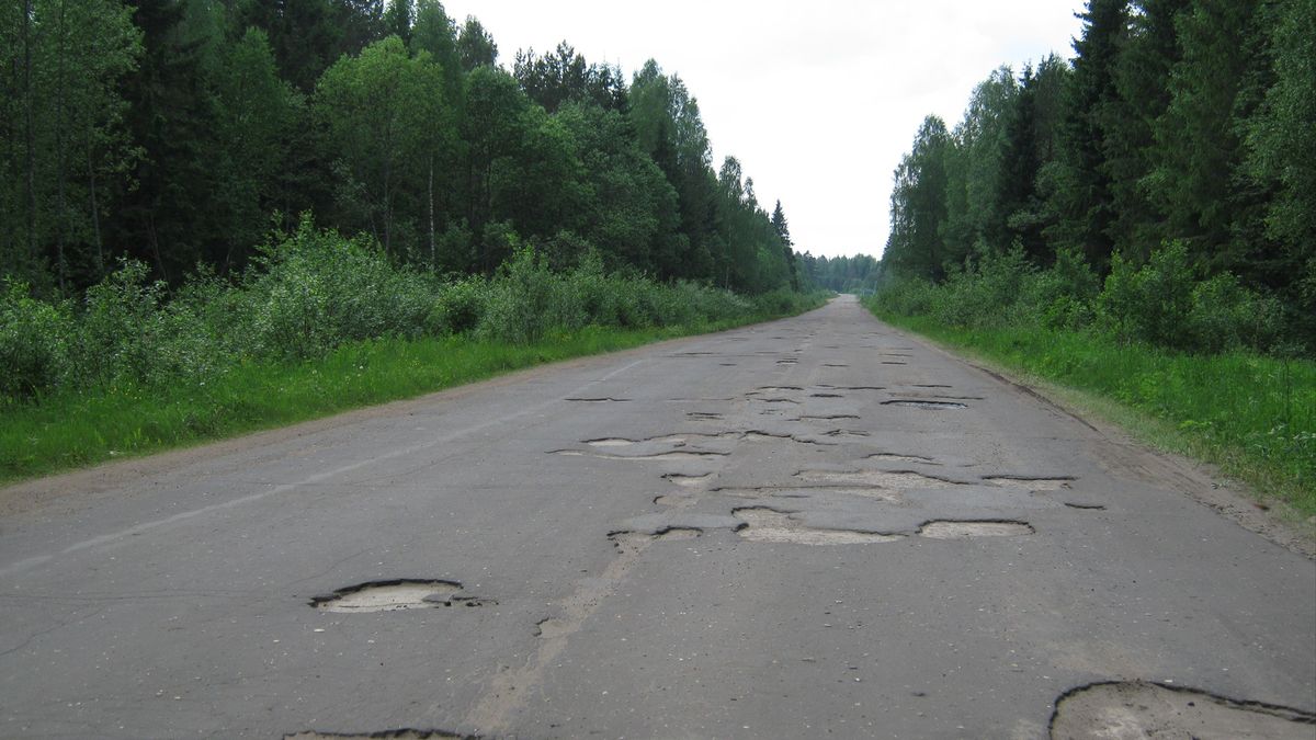 Українські дороги потрапили до п'ятірки найгірших у світі - фото 1