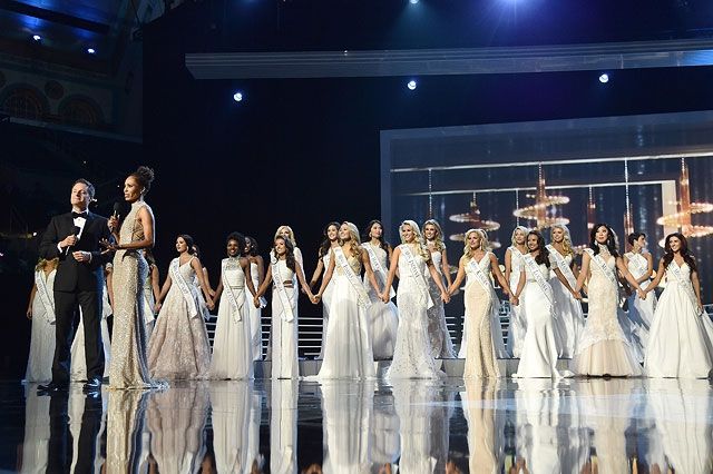 Красуні-учасниці конкурсу - фото 102902