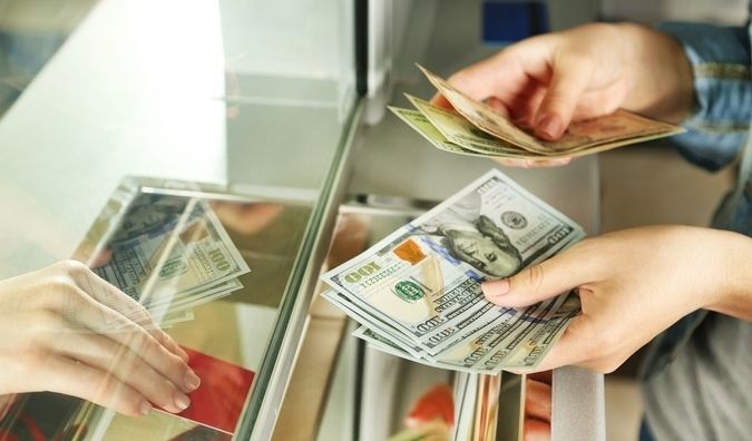 Експерти розповіли, на які продукти впливає підйом долара