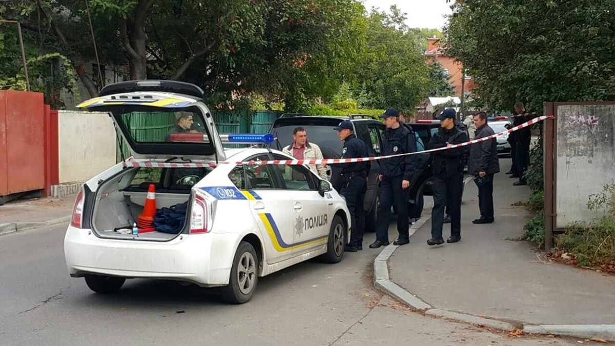 У Києві водій напав на копів і намагався відібрати зброю - фото 1