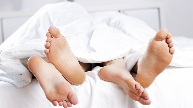 Психолог назвав найбільш оптимальний час для сексу, спорту і сну