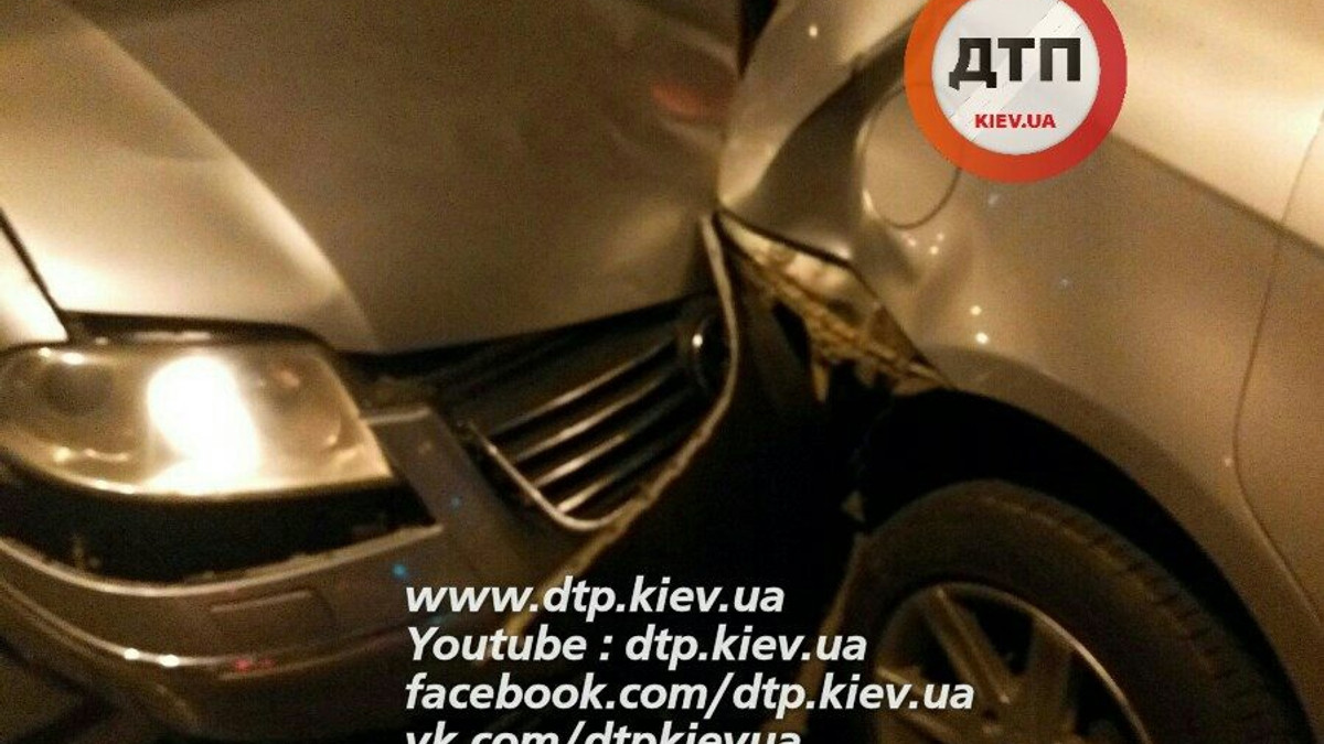 У Києві п'яний водій влаштував ДТП із автомобілем Савченко - фото 1