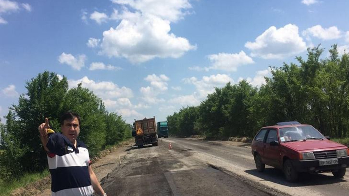 Саакашвілі покаже наживо ремонт траси Одеса – Рені - фото 1