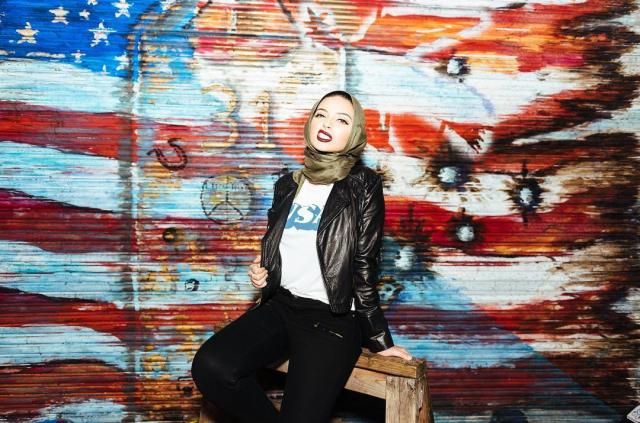  У новому номері Playboy знялася мусульманка - фото 106124