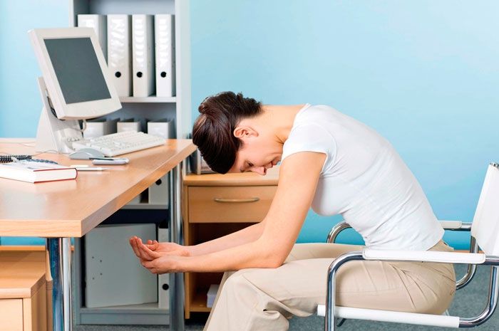 5 вправ, які можна виконувати за робочим столом