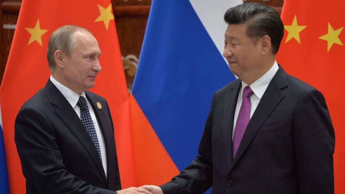 Путін пригощав морозивом лідера КНР на саміті G20 - фото 1