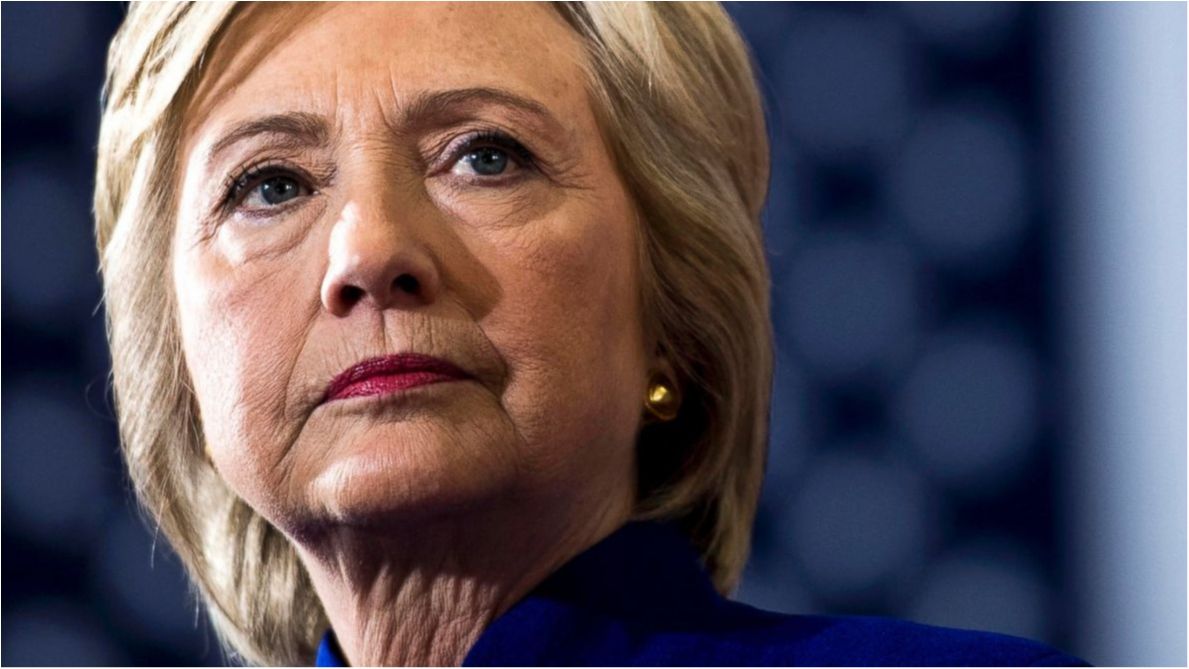 Клінтон знову оскандалилась із секретними документами - фото 1