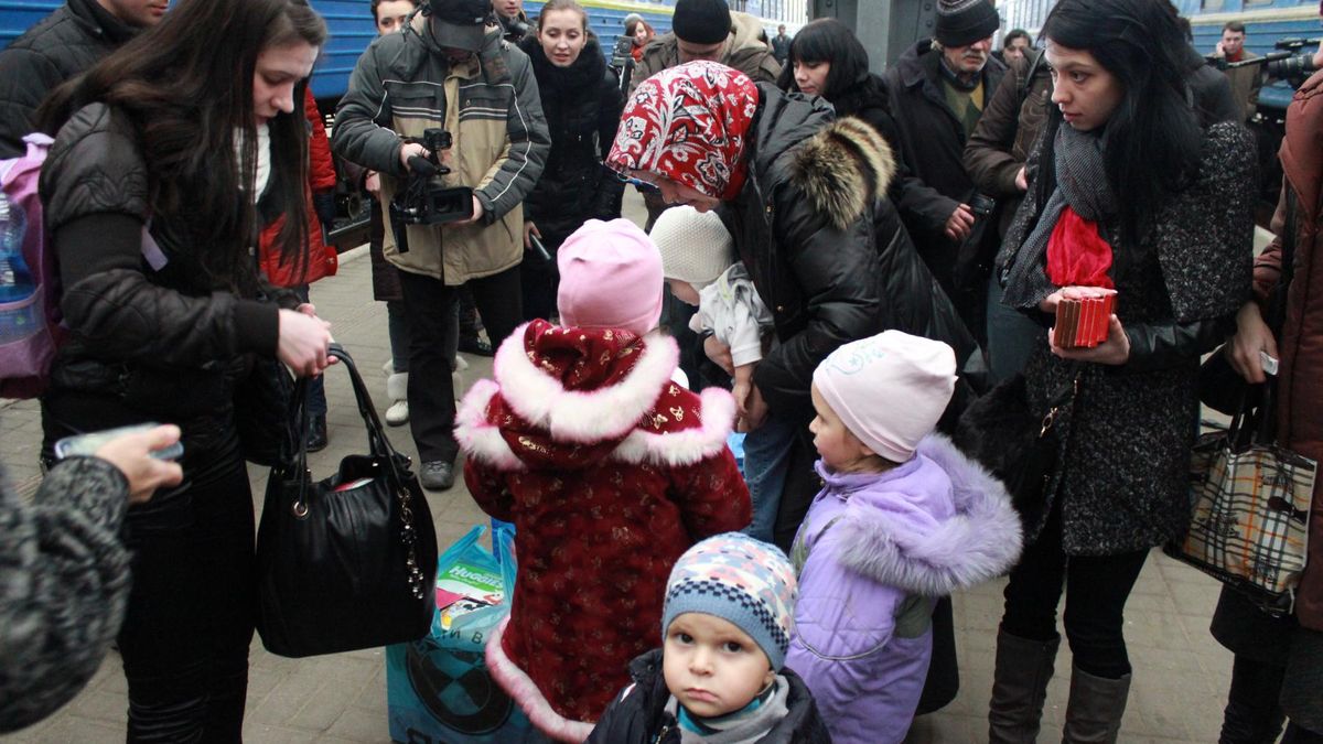 У Росії закривають пункти для переселенців із Донбасу - фото 1