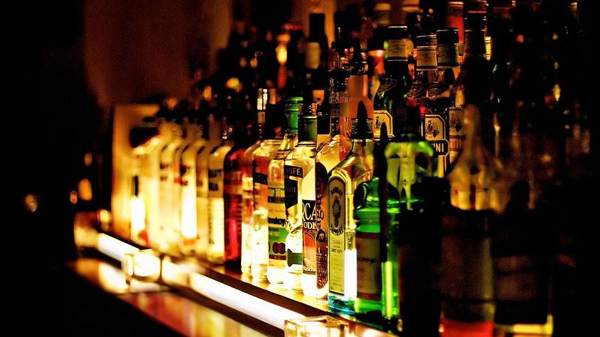 У Києві заборонять продаж алкоголю вночі - фото 1