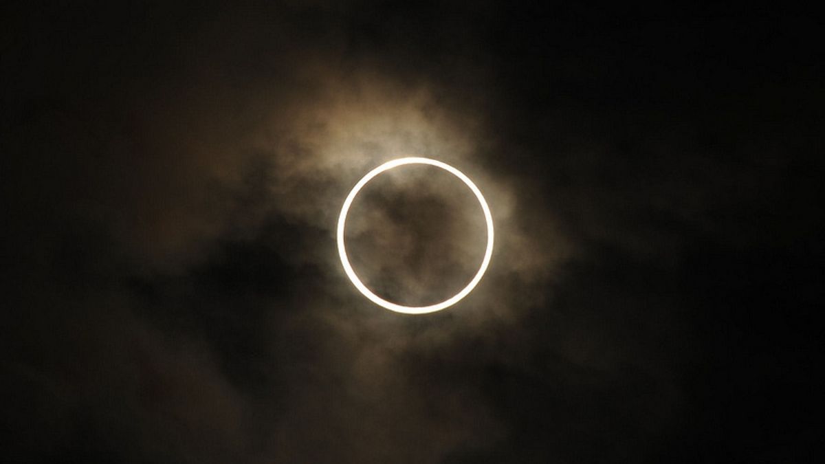 Показано відео унікального кільцевого затемнення - фото 1
