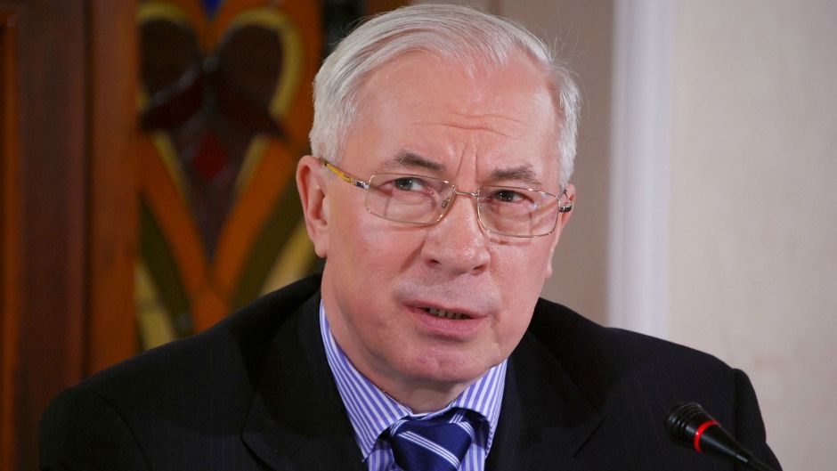 Суд зобов'язав Пенсійний фонд відновити виплату пенсії Азарову - фото 1