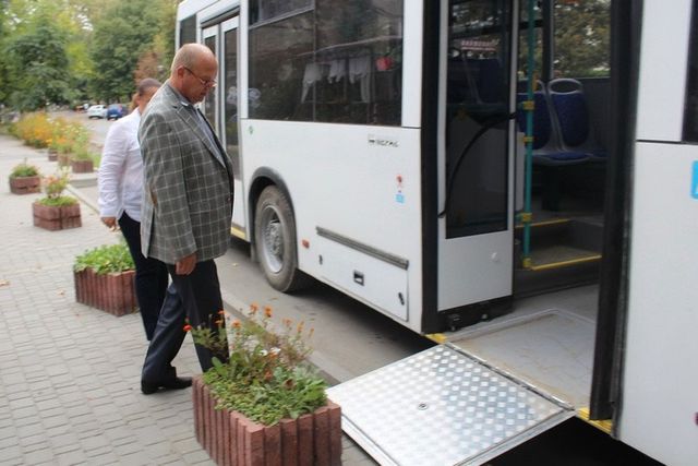 У Сімферополі підготували виборчі дільниці також і в автобусах - фото 103986