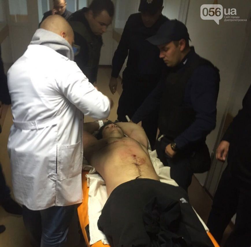 Підозрюваний у вбивстві сам звернувся до медиків - фото 1