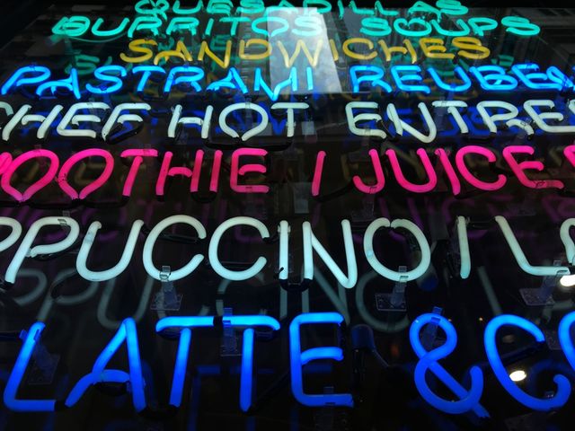 Apple показала перші фото, зроблені на iPhone 7 - фото 102704