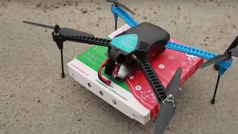 Новий стартап: піцу в Одесі розвозять дронами