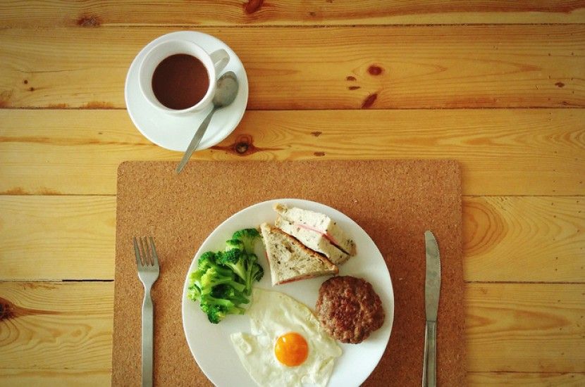 5 простих правил, як змусити себе снідати вранці