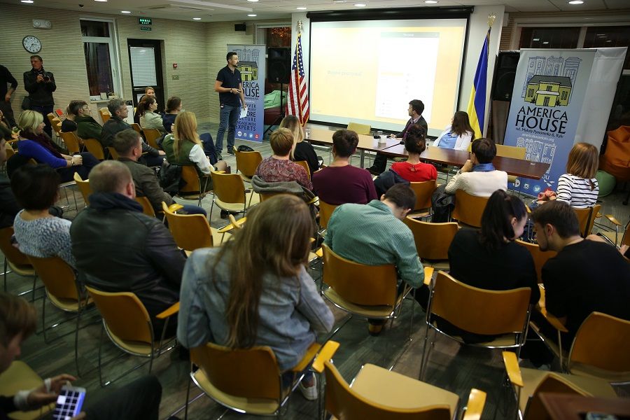 В Україні запрацювала платформа для пошуку волонтерської допомоги