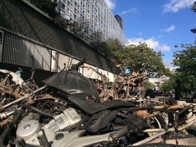 Горіли 50 мотоциклів - фото 107237